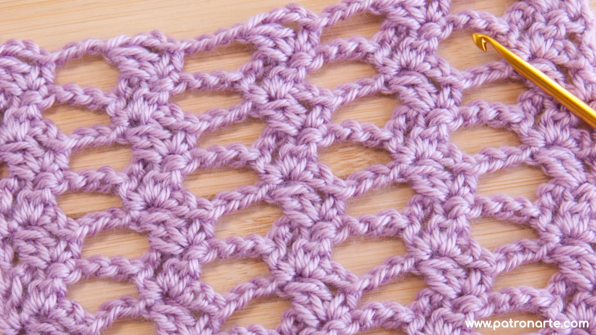 Tutorial Patrón Punto Calado a Crochet: Un Diseño Original y Elegante para el Verano
